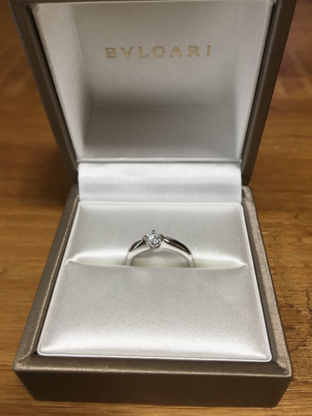 ブルガリにて購入したエンゲージリング