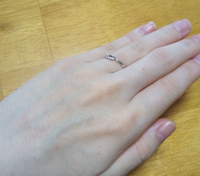 華奢で可愛いデザインです。