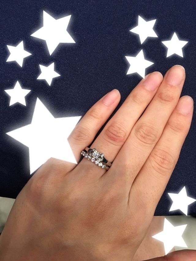 婚約指輪と一緒でも、結婚指輪単品でも可愛いものを選びました！