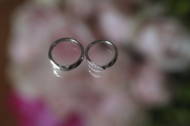 内側にブルーダイヤとメッセージを入れました