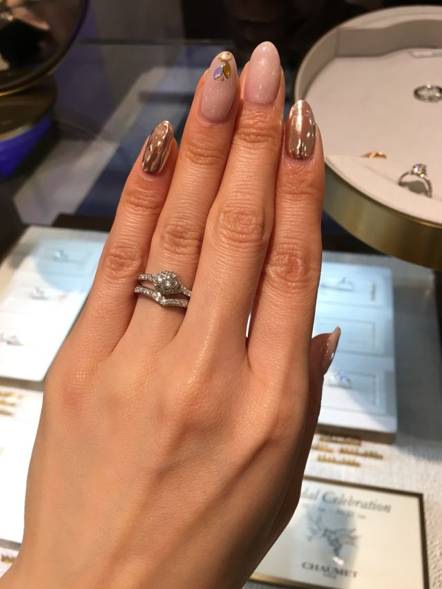 「ジョゼフィーヌ」エグレット　バンドーリングとの重ねづけ