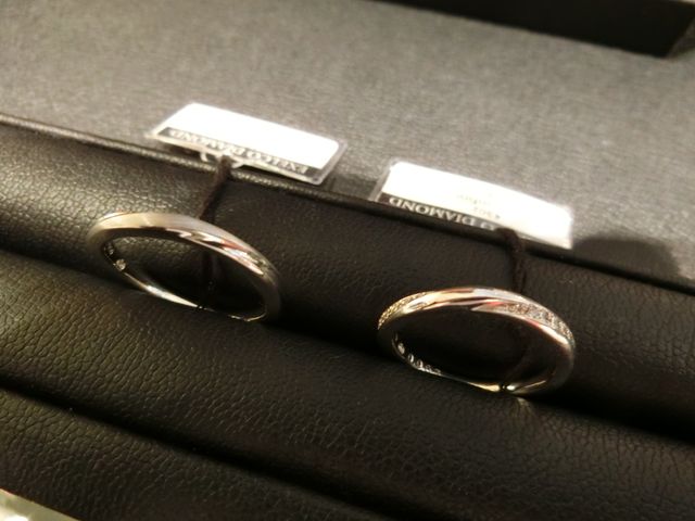 購入したリングのサンプルです。