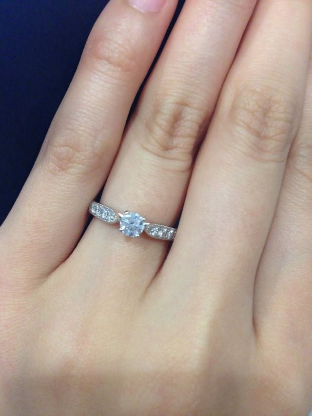 指にはめたかんじ