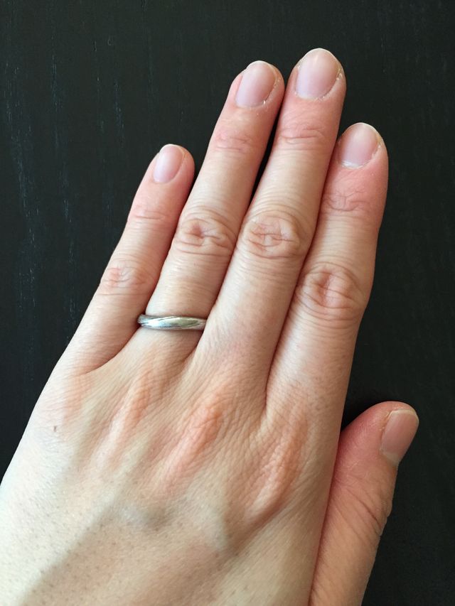 シンプルで飽きのこない結婚指輪