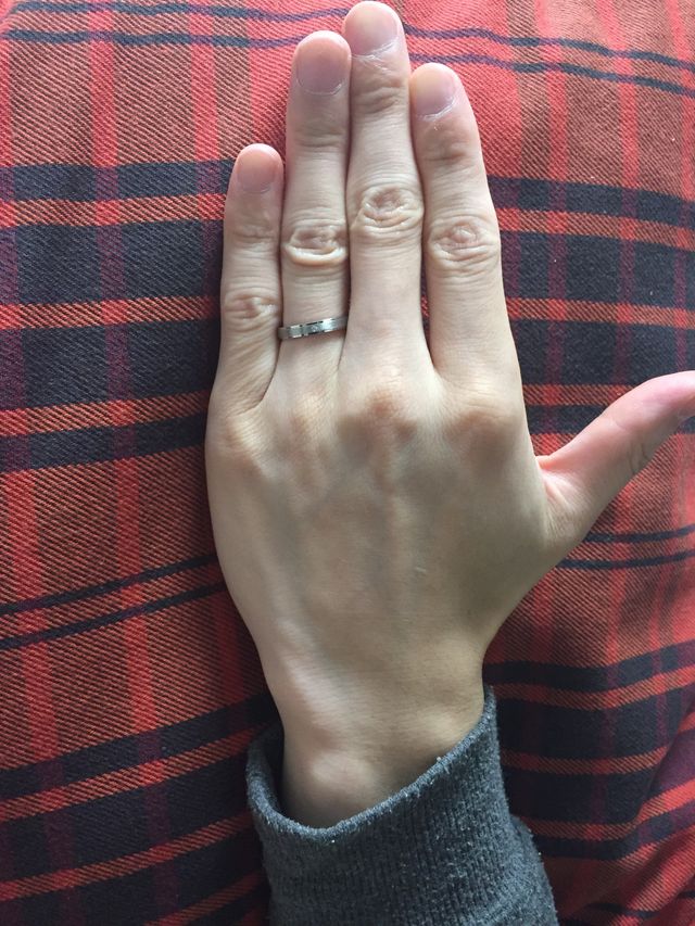 センターダイヤモンドを入れることによってエレガントさがでた。