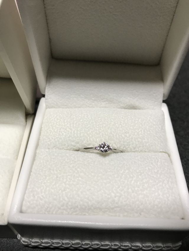 婚約指輪