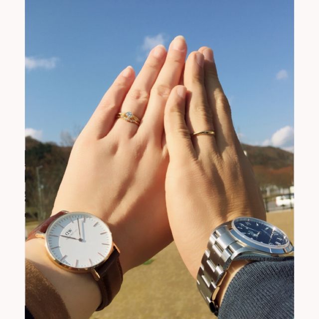 別のブランド同士で重ね着けしてぴったりです