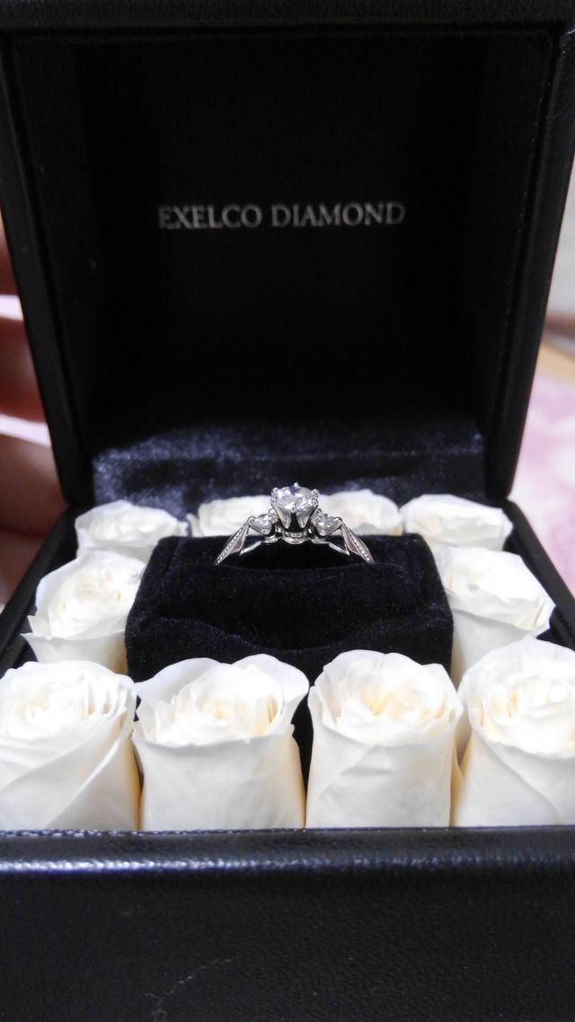 横から見ると王冠です。