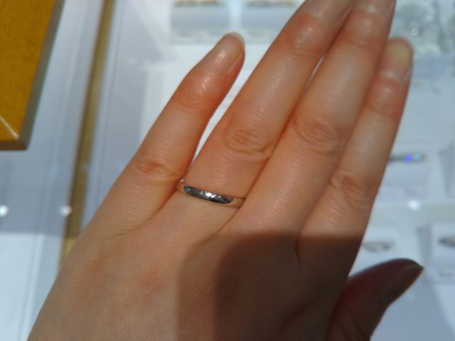 ダイヤなしのシンプルなデザイン