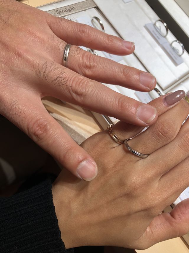 ストレートなシンプルなデザインです。