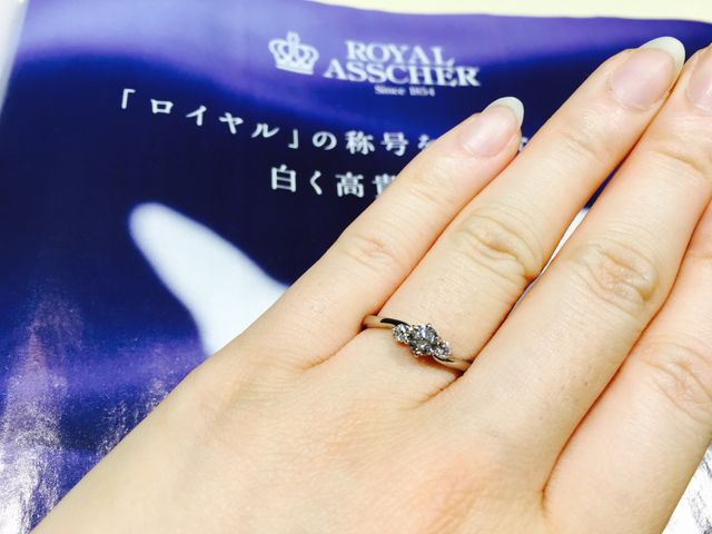 ロイヤルアッシャーの婚約指輪