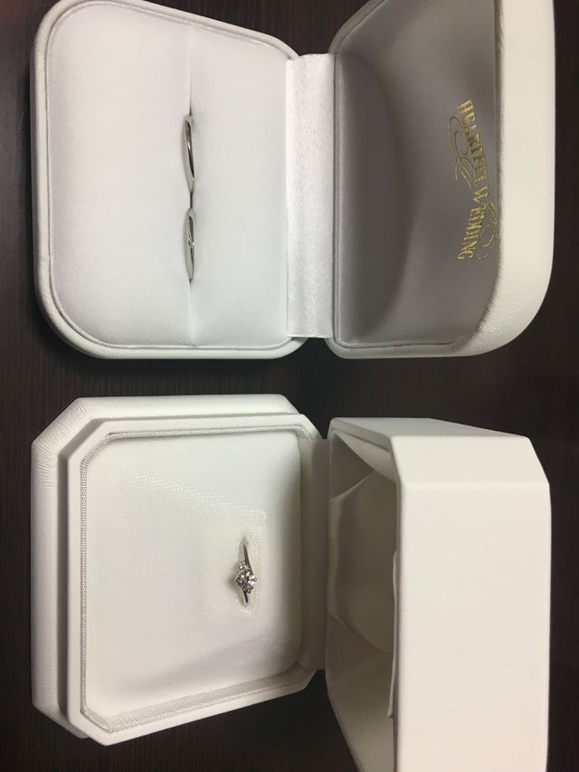 自分たちの好みのデザインを選んでセットにしました。