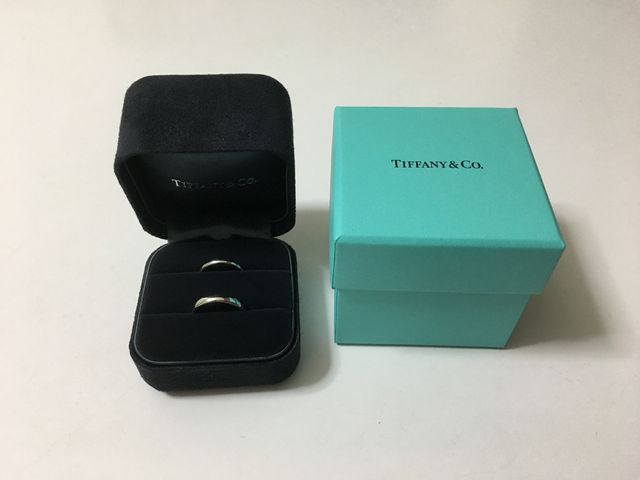 ケースと指輪