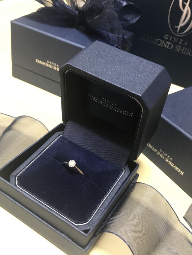 エンゲージはダイヤモンドシライシさんのエバーアフターです。