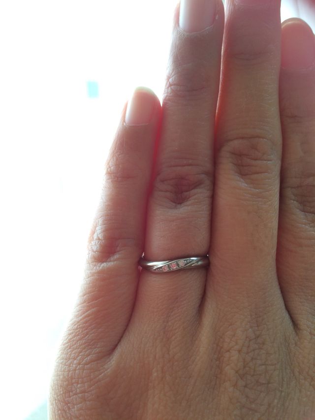 シンプルの中にも華やかな要素がある