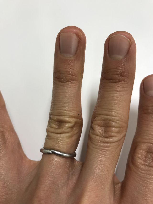32歳男性です。12号の結婚指輪です。