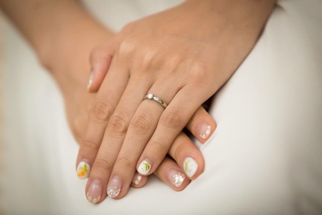 婚約指輪です。