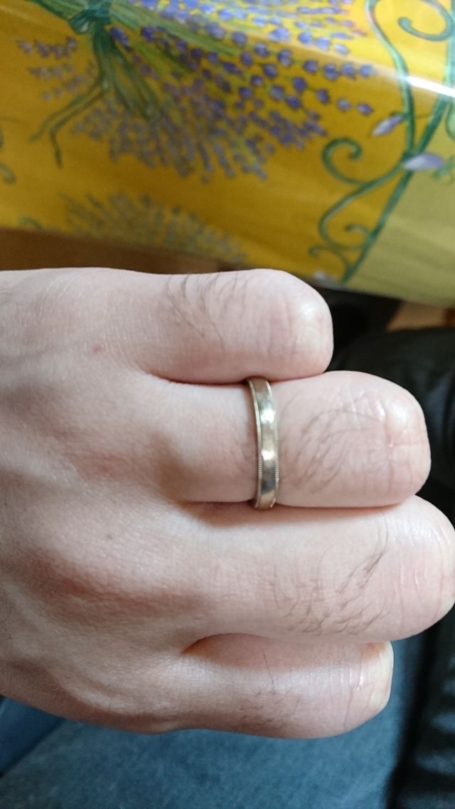 シャンパンゴールド・ミル打ち・ヤスリ目