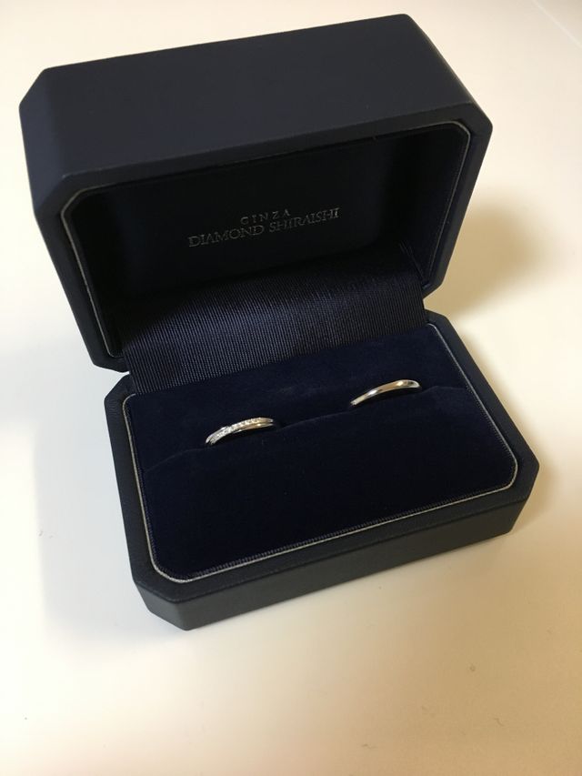 右側がブーケ(左側はブルーミン)