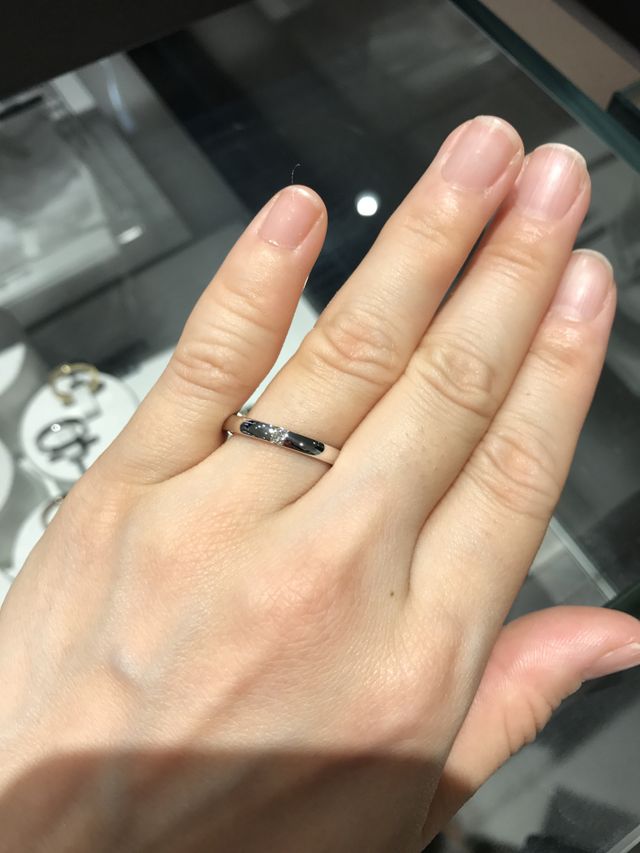 指に馴染む感じがあり、着け心地がいいです