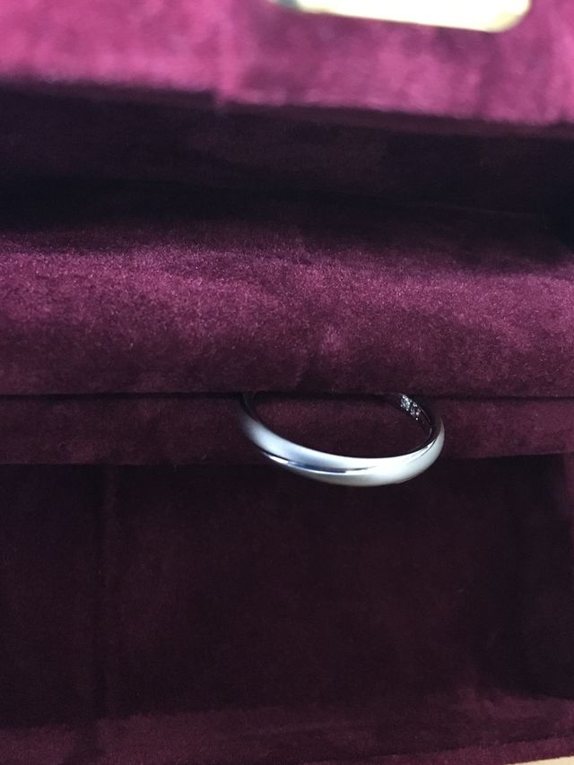 私がオーダーした時期は裏石が2個選べました。