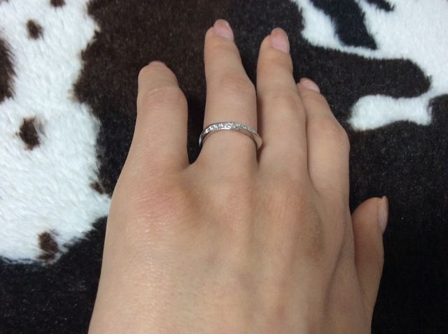 この角度でもダイヤが見えるのがお気に入りです