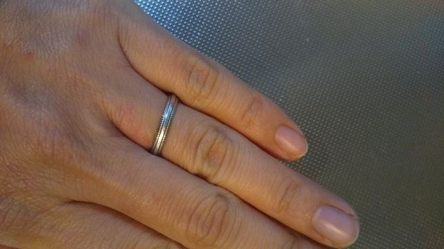 ハートが連なるリング