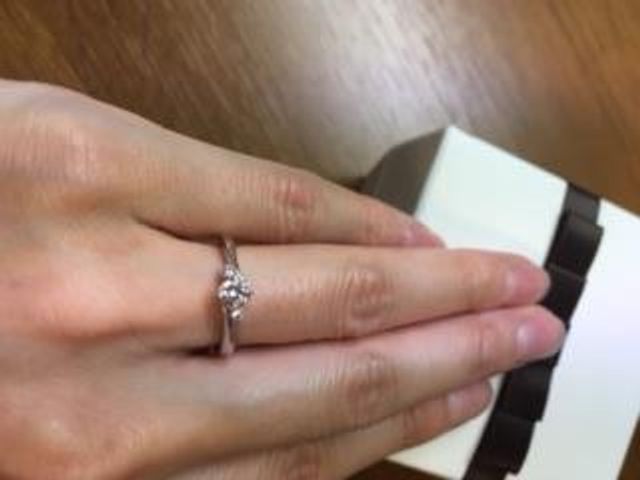 細身のデザインで、指に良くなじみました。