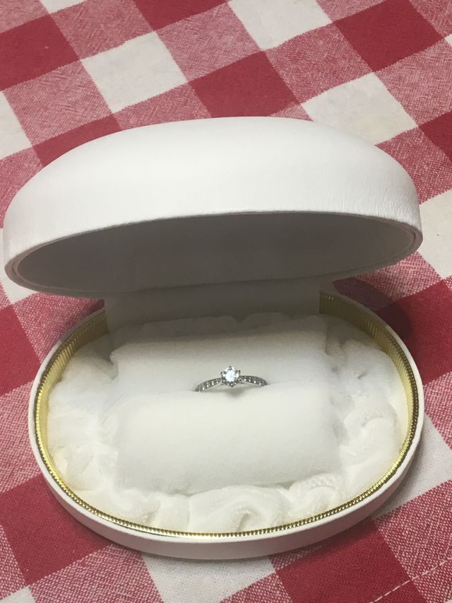 婚約指輪