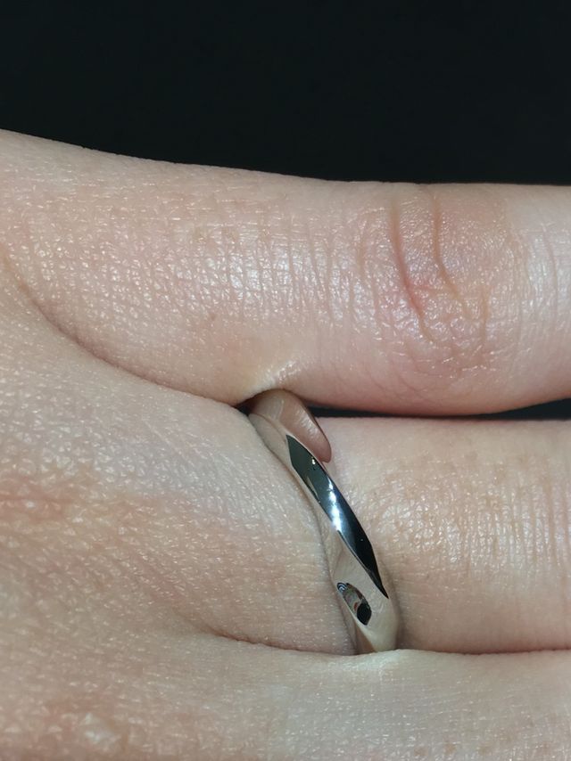 プラチナの輝きがキレイです！