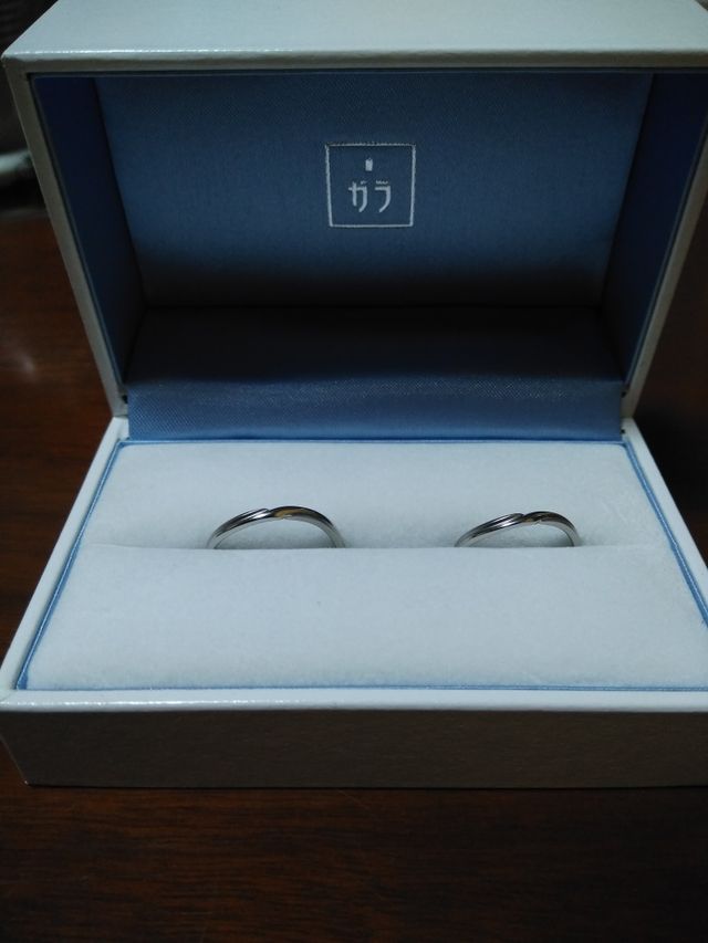 ガラ　結婚指輪