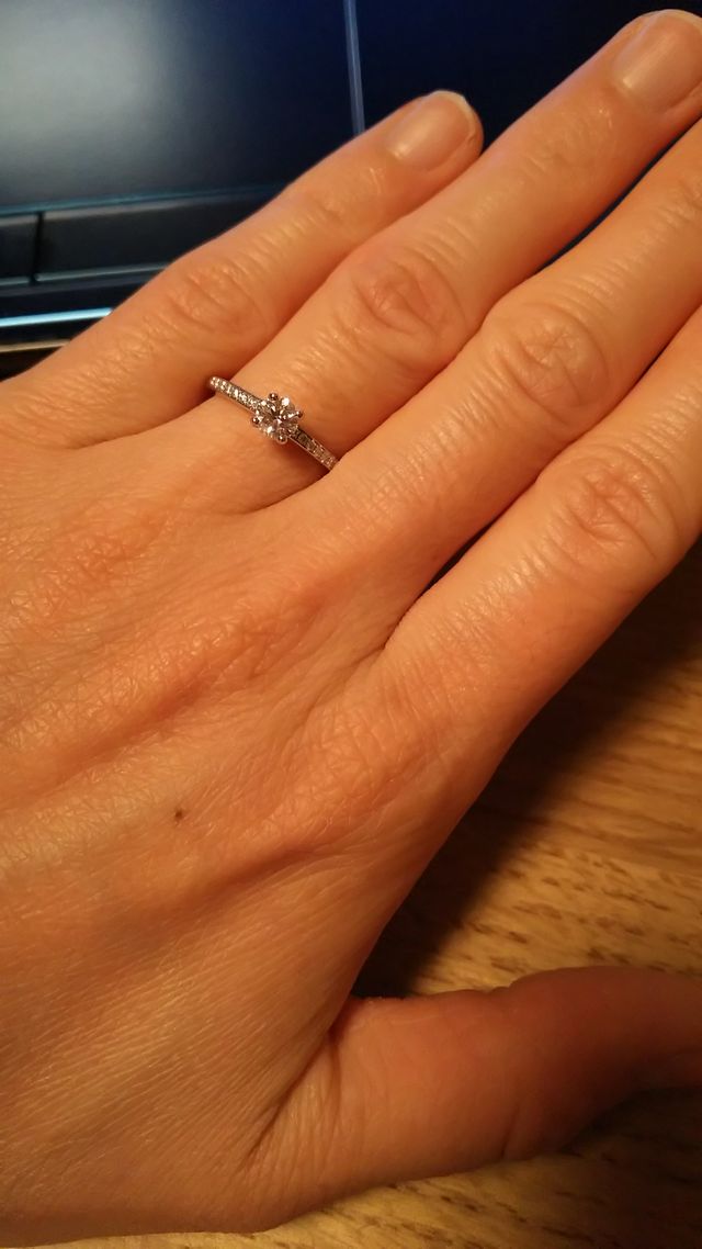 デビアス婚約指輪