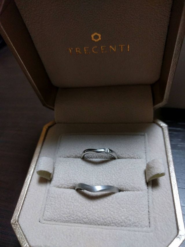 内甲丸なので着け心地も良くて、デザインも気に入っています。