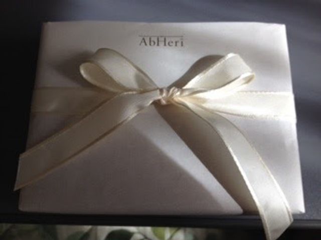 アベリというブランドの物で、新丸ビル店で購入しました。