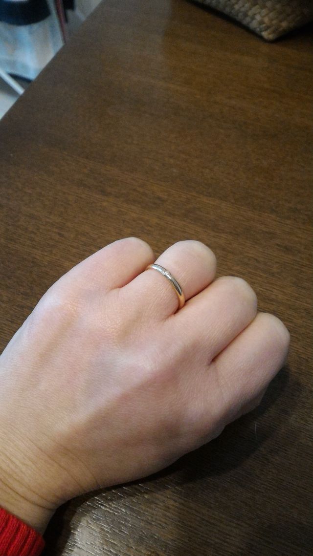 カルティエ　ピンクゴールドの結婚指輪です。