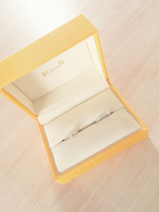 婚約指輪と結婚指輪です