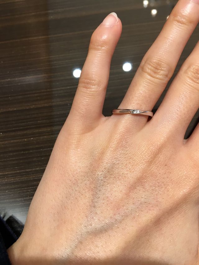 今回は結婚指輪を試着しました。