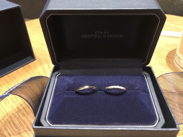 左がメンズ、右側レディースです。