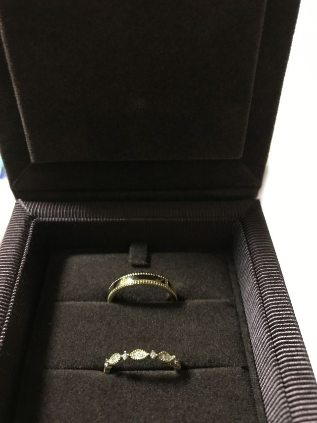 ゴールドで細身の指輪を探していてこの指輪に出会えました！