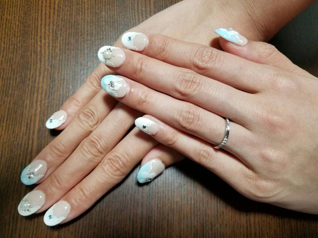 結婚式後の記念に、主人に撮ってもらいました。