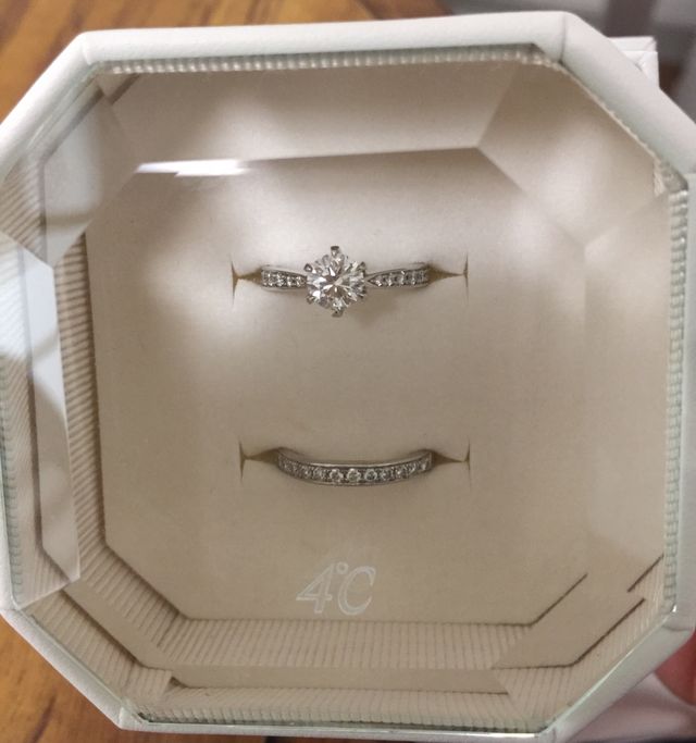 4℃の結婚指輪と婚約指輪