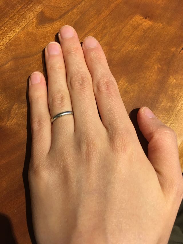 シンプルなデザインで気に入っています