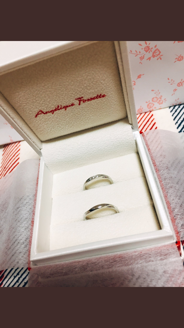 かなり細いタイプではありますが、控えめな感じが素敵です。