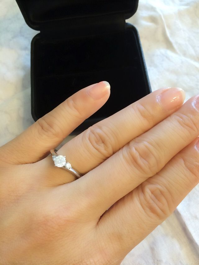 0.423カラットなので存在感があります