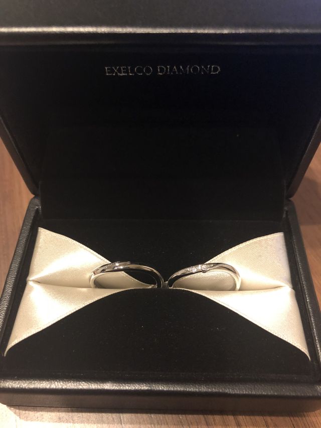 クルクルっと少し回すとシンプルにも変身！