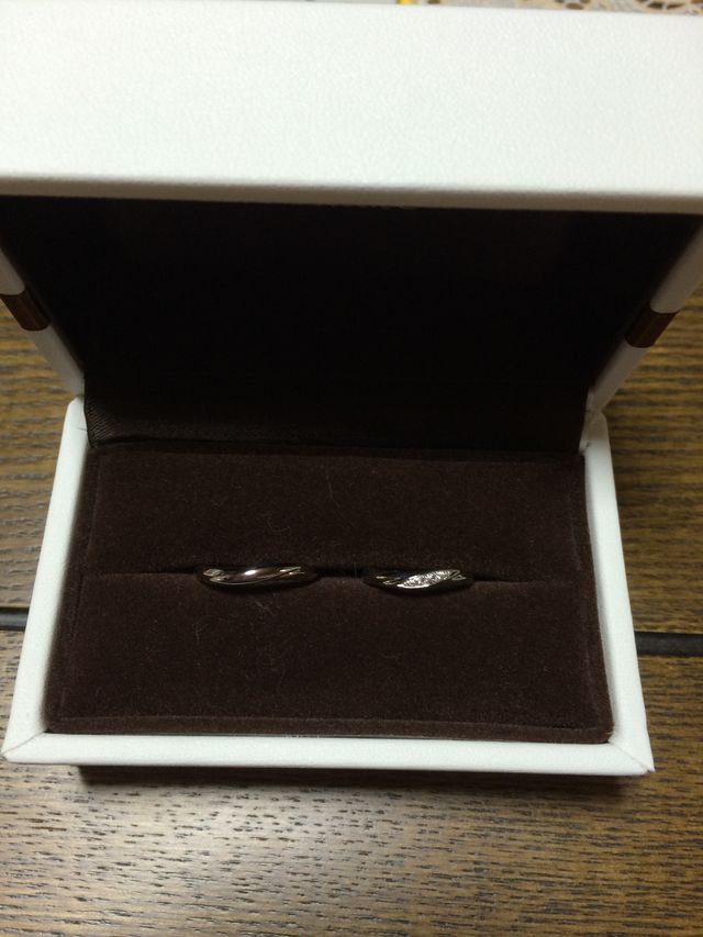 こんな感じで指輪が手元に届きました！