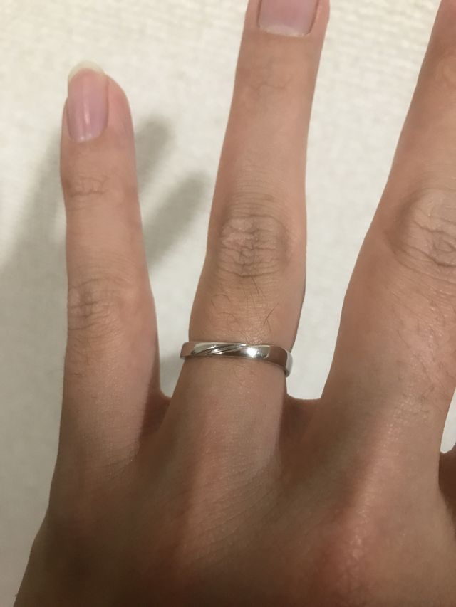 プラチナのSラインの指輪です