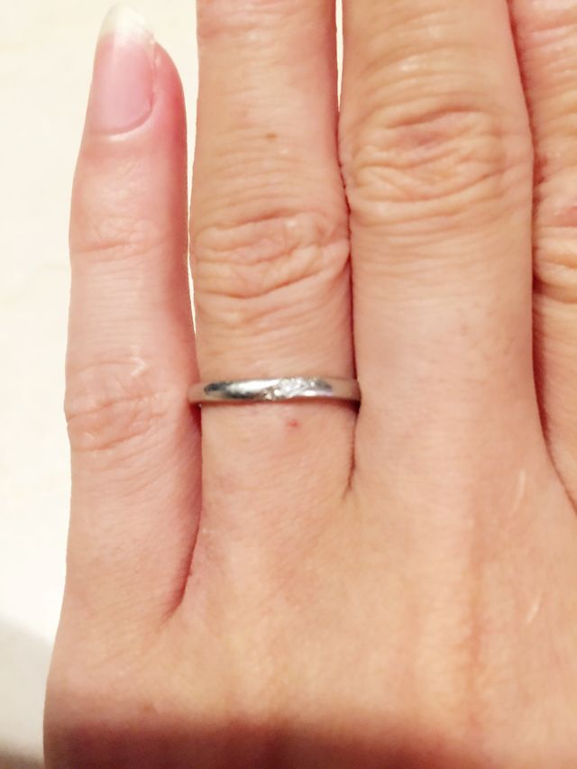 斜めにダイヤが入っています