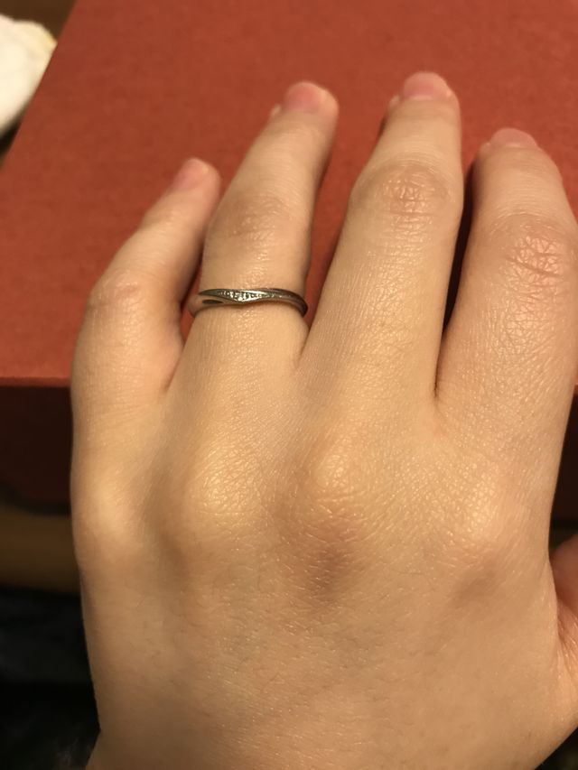 ウェーブがかかりすぎていないシンプルなデザインです