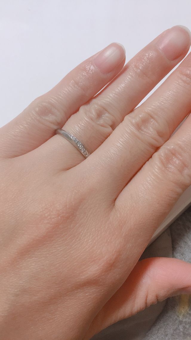 ダイヤの付いた指輪が良かったので、こちらにしました。